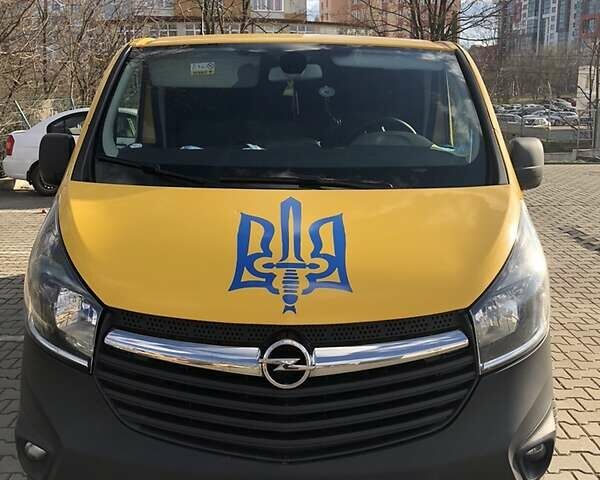 Жовтий Опель Віваро, об'ємом двигуна 1.6 л та пробігом 320 тис. км за 14800 $, фото 1 на Automoto.ua