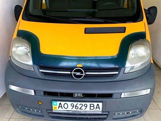 Жовтий Опель Віваро, об'ємом двигуна 1.9 л та пробігом 240 тис. км за 7200 $, фото 1 на Automoto.ua