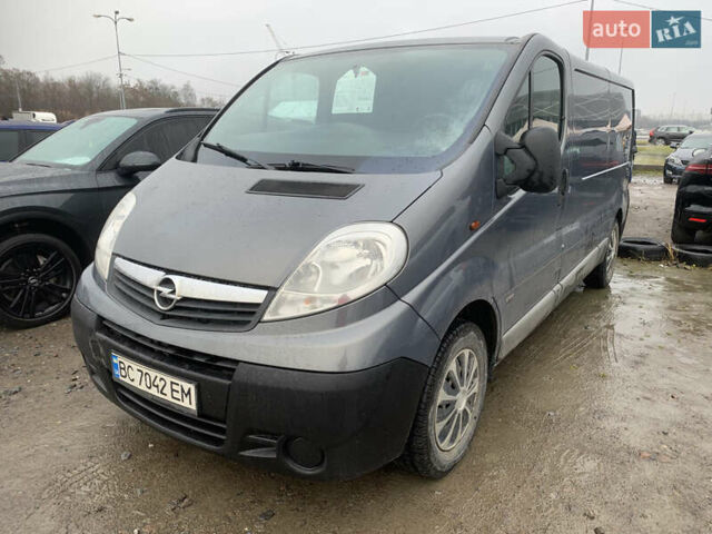 Серый Опель Виваро, объемом двигателя 2 л и пробегом 238 тыс. км за 9100 $, фото 1 на Automoto.ua