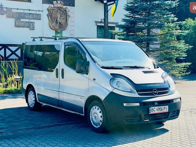 Сірий Опель Віваро, об'ємом двигуна 1.9 л та пробігом 387 тис. км за 6350 $, фото 1 на Automoto.ua