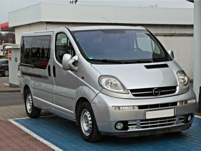 Серый Опель Виваро, объемом двигателя 0 л и пробегом 210 тыс. км за 2599 $, фото 1 на Automoto.ua