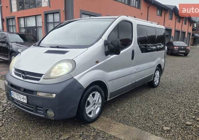 Серый Опель Виваро, объемом двигателя 1.87 л и пробегом 353 тыс. км за 5600 $, фото 1 на Automoto.ua