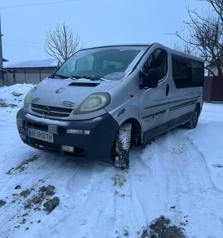 Сірий Опель Віваро, об'ємом двигуна 1.87 л та пробігом 586 тис. км за 4500 $, фото 1 на Automoto.ua