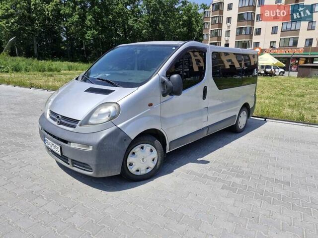 Серый Опель Виваро, объемом двигателя 1.87 л и пробегом 279 тыс. км за 7200 $, фото 1 на Automoto.ua