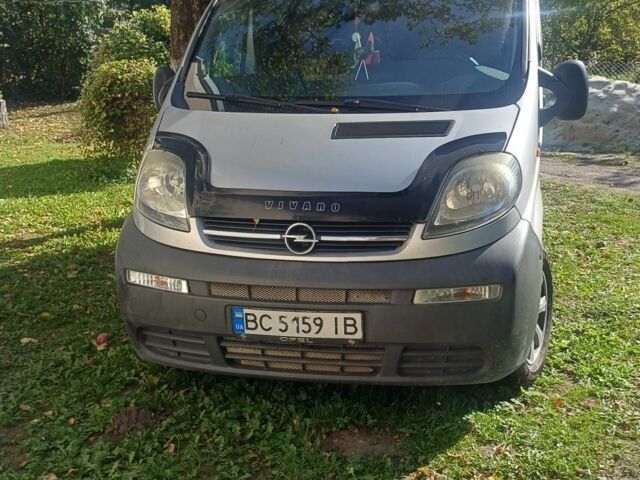 Серый Опель Виваро, объемом двигателя 1.9 л и пробегом 376 тыс. км за 8900 $, фото 1 на Automoto.ua