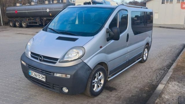 Серый Опель Виваро, объемом двигателя 1.87 л и пробегом 338 тыс. км за 7700 $, фото 1 на Automoto.ua