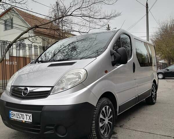 Серый Опель Виваро, объемом двигателя 0 л и пробегом 281 тыс. км за 13500 $, фото 1 на Automoto.ua