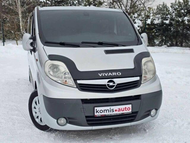 Сірий Опель Віваро, об'ємом двигуна 0 л та пробігом 307 тис. км за 13299 $, фото 1 на Automoto.ua