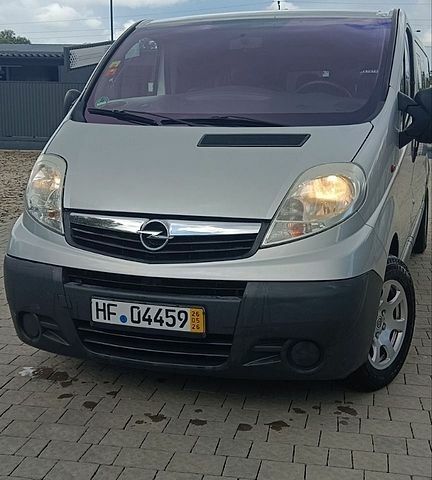 Сірий Опель Віваро, об'ємом двигуна 2 л та пробігом 295 тис. км за 15200 $, фото 1 на Automoto.ua