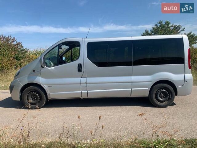 Серый Опель Виваро, объемом двигателя 2 л и пробегом 237 тыс. км за 18700 $, фото 1 на Automoto.ua