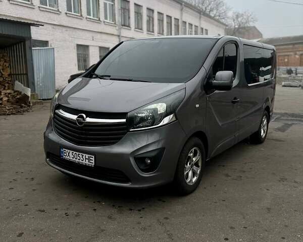 Сірий Опель Віваро, об'ємом двигуна 1.6 л та пробігом 252 тис. км за 16300 $, фото 1 на Automoto.ua