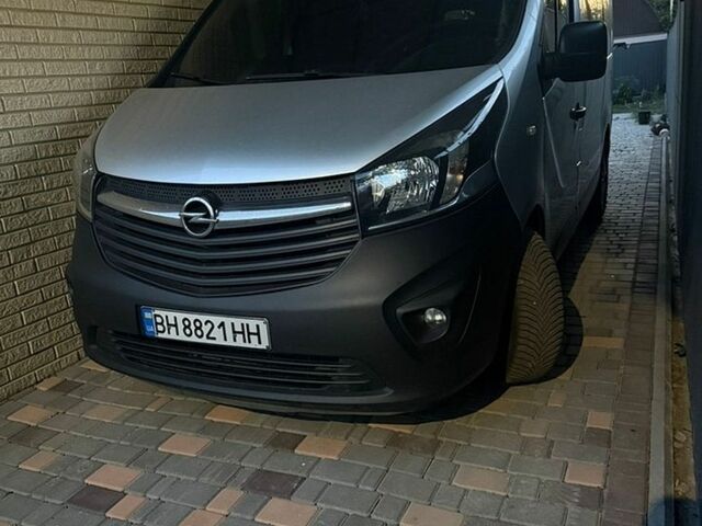 Сірий Опель Віваро, об'ємом двигуна 1.6 л та пробігом 370 тис. км за 13900 $, фото 1 на Automoto.ua