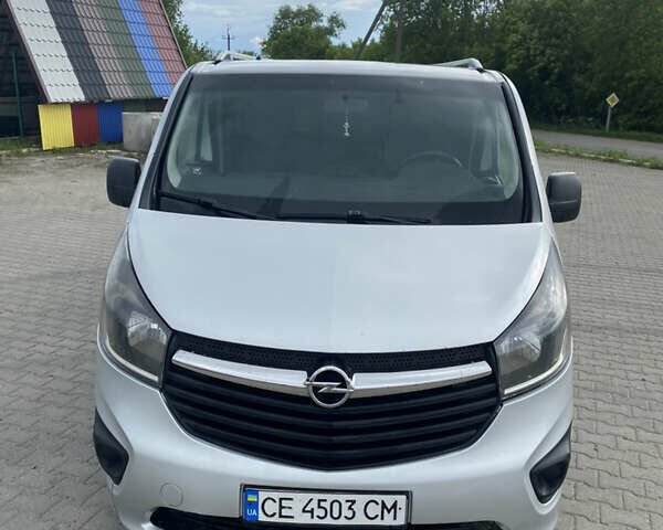 Серый Опель Виваро, объемом двигателя 1.6 л и пробегом 285 тыс. км за 12500 $, фото 1 на Automoto.ua