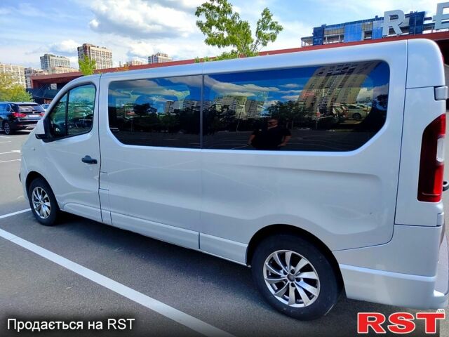 Серый Опель Виваро, объемом двигателя 1.6 л и пробегом 182 тыс. км за 16000 $, фото 1 на Automoto.ua