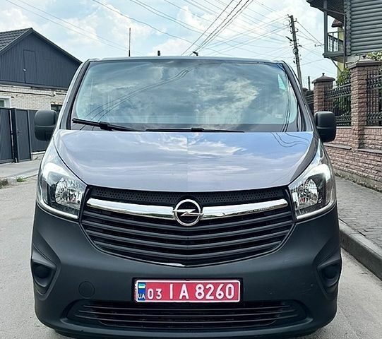 Сірий Опель Віваро, об'ємом двигуна 1.6 л та пробігом 181 тис. км за 16500 $, фото 1 на Automoto.ua