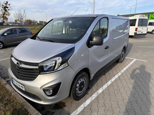 Серый Опель Виваро, объемом двигателя 1.6 л и пробегом 103 тыс. км за 17000 $, фото 1 на Automoto.ua