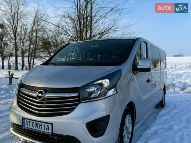 Сірий Опель Віваро, об'ємом двигуна 1.6 л та пробігом 278 тис. км за 17500 $, фото 1 на Automoto.ua