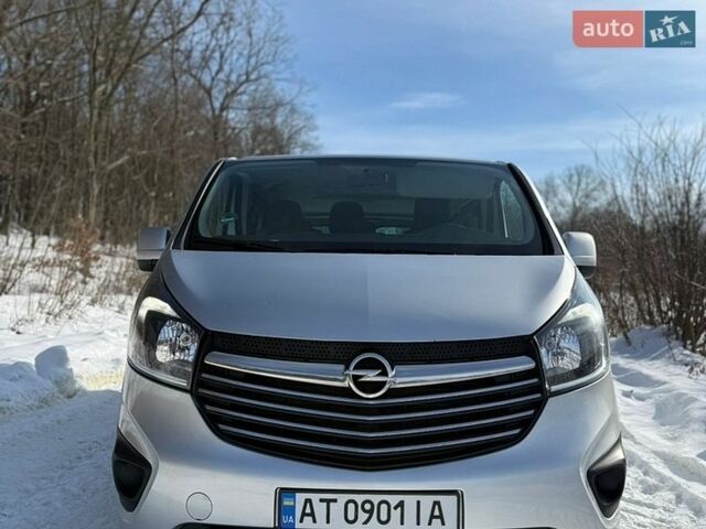 Серый Опель Виваро, объемом двигателя 1.6 л и пробегом 280 тыс. км за 16500 $, фото 1 на Automoto.ua