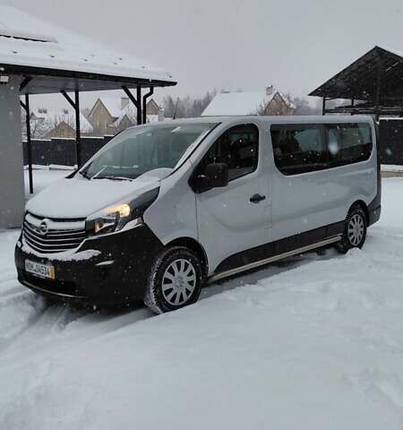 Сірий Опель Віваро, об'ємом двигуна 1.6 л та пробігом 130 тис. км за 19100 $, фото 1 на Automoto.ua