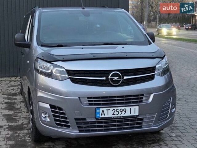 Сірий Опель Віваро, об'ємом двигуна 2 л та пробігом 269 тис. км за 22999 $, фото 1 на Automoto.ua