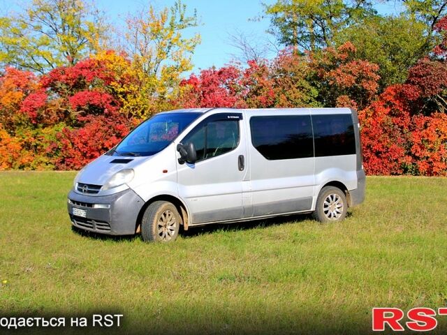 Серый Опель Виваро, объемом двигателя 1.9 л и пробегом 390 тыс. км за 5600 $, фото 1 на Automoto.ua