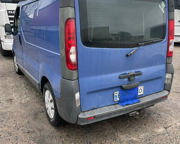 Синій Опель Віваро, об'ємом двигуна 2 л та пробігом 150 тис. км за 5700 $, фото 1 на Automoto.ua