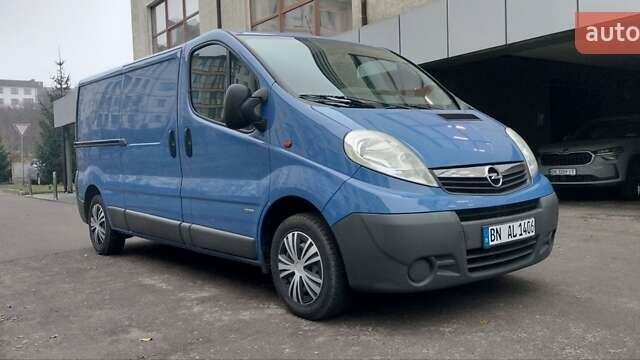 Синий Опель Виваро, объемом двигателя 2 л и пробегом 198 тыс. км за 12950 $, фото 1 на Automoto.ua