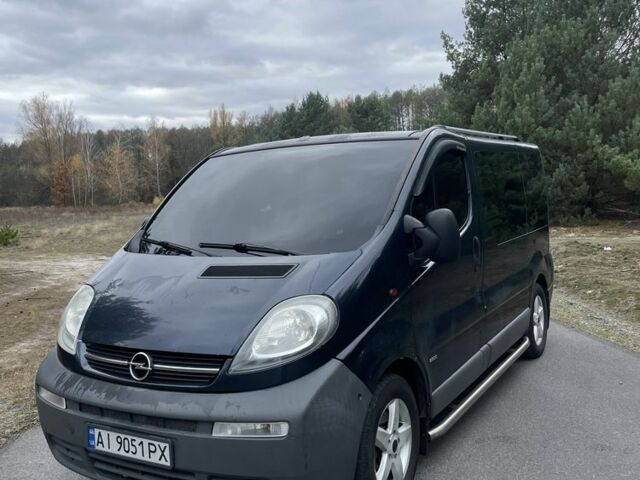 Синій Опель Віваро, об'ємом двигуна 1.9 л та пробігом 405 тис. км за 6200 $, фото 1 на Automoto.ua
