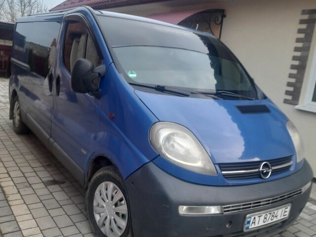 Синий Опель Виваро, объемом двигателя 1.9 л и пробегом 375 тыс. км за 6099 $, фото 1 на Automoto.ua