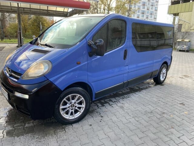 Синий Опель Виваро, объемом двигателя 1.9 л и пробегом 478 тыс. км за 6800 $, фото 1 на Automoto.ua
