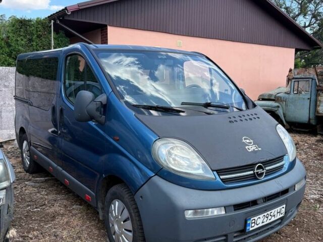 Синій Опель Віваро, об'ємом двигуна 1.9 л та пробігом 360 тис. км за 6000 $, фото 1 на Automoto.ua