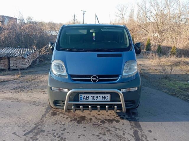 Синій Опель Віваро, об'ємом двигуна 1.9 л та пробігом 398 тис. км за 6300 $, фото 1 на Automoto.ua