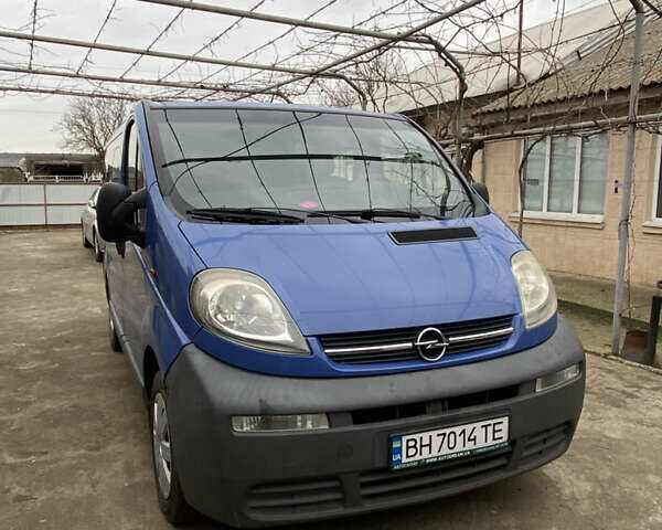 Синий Опель Виваро, объемом двигателя 1.87 л и пробегом 284 тыс. км за 6800 $, фото 1 на Automoto.ua