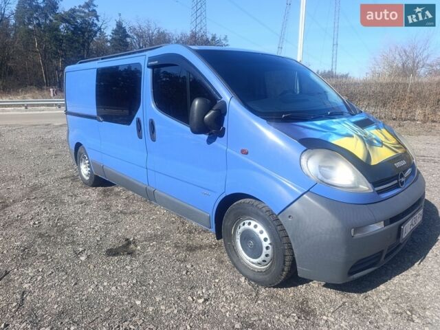 Синій Опель Віваро, об'ємом двигуна 1.87 л та пробігом 431 тис. км за 6800 $, фото 1 на Automoto.ua