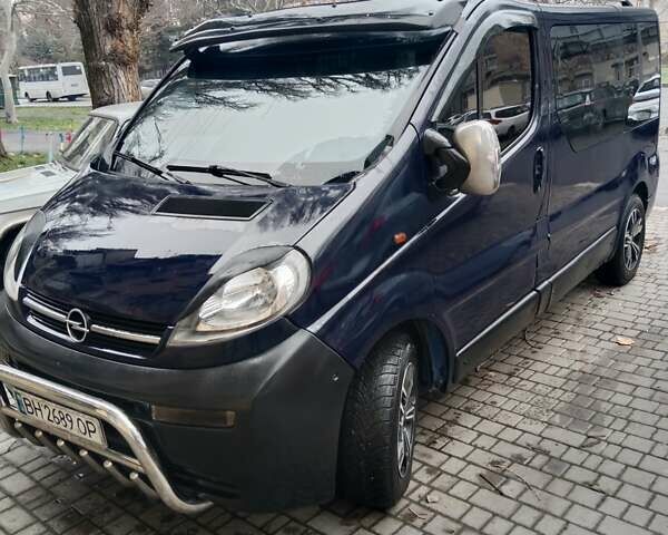 Синий Опель Виваро, объемом двигателя 1.87 л и пробегом 390 тыс. км за 6300 $, фото 1 на Automoto.ua
