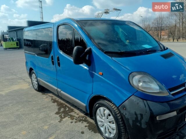 Синий Опель Виваро, объемом двигателя 1.9 л и пробегом 320 тыс. км за 6200 $, фото 1 на Automoto.ua