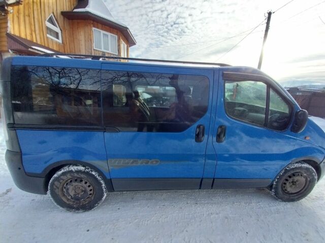 Синій Опель Віваро, об'ємом двигуна 1.9 л та пробігом 317 тис. км за 8600 $, фото 1 на Automoto.ua