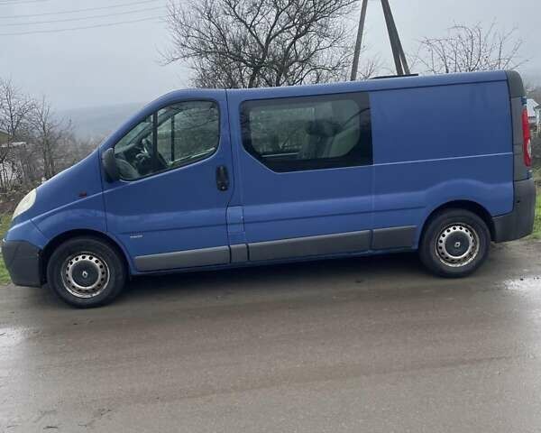 Синий Опель Виваро, объемом двигателя 2 л и пробегом 270 тыс. км за 10500 $, фото 1 на Automoto.ua