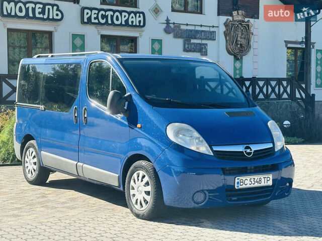Синій Опель Віваро, об'ємом двигуна 2 л та пробігом 355 тис. км за 7950 $, фото 1 на Automoto.ua