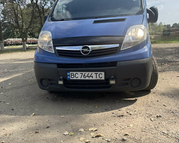 Синій Опель Віваро, об'ємом двигуна 2 л та пробігом 339 тис. км за 8300 $, фото 1 на Automoto.ua