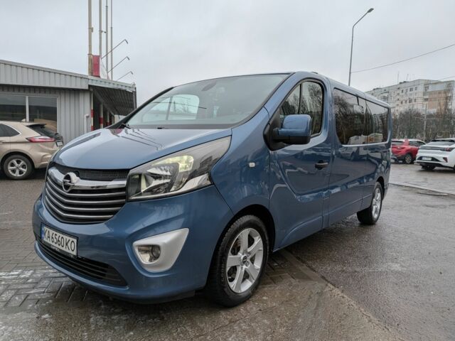 Синий Опель Виваро, объемом двигателя 1.6 л и пробегом 227 тыс. км за 18500 $, фото 1 на Automoto.ua
