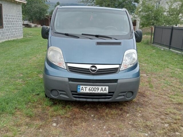 Синій Опель Віваро, об'ємом двигуна 2 л та пробігом 360 тис. км за 11500 $, фото 1 на Automoto.ua