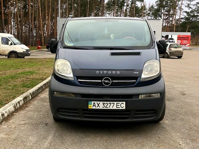 Синій Опель Віваро, об'ємом двигуна 19 л та пробігом 325 тис. км за 6200 $, фото 1 на Automoto.ua