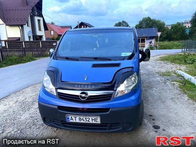 Синій Опель Віваро, об'ємом двигуна 20 л та пробігом 360 тис. км за 8500 $, фото 1 на Automoto.ua