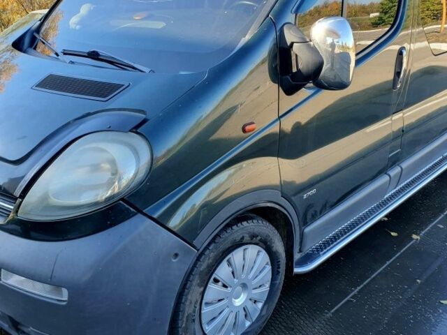 Зеленый Опель Виваро, объемом двигателя 1.9 л и пробегом 320 тыс. км за 7200 $, фото 1 на Automoto.ua