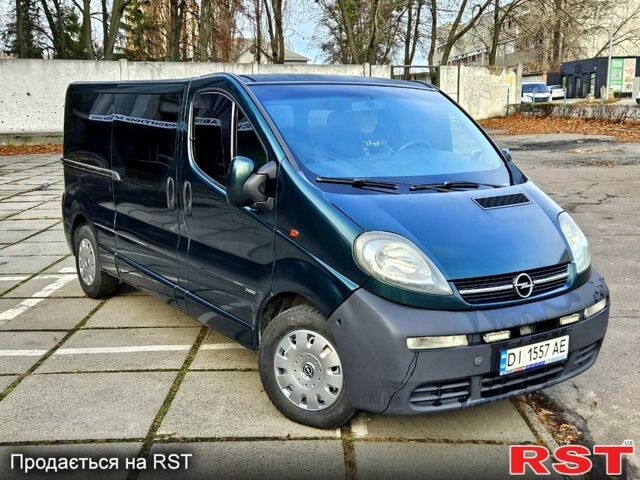 Зеленый Опель Виваро, объемом двигателя 1.9 л и пробегом 495 тыс. км за 6200 $, фото 1 на Automoto.ua