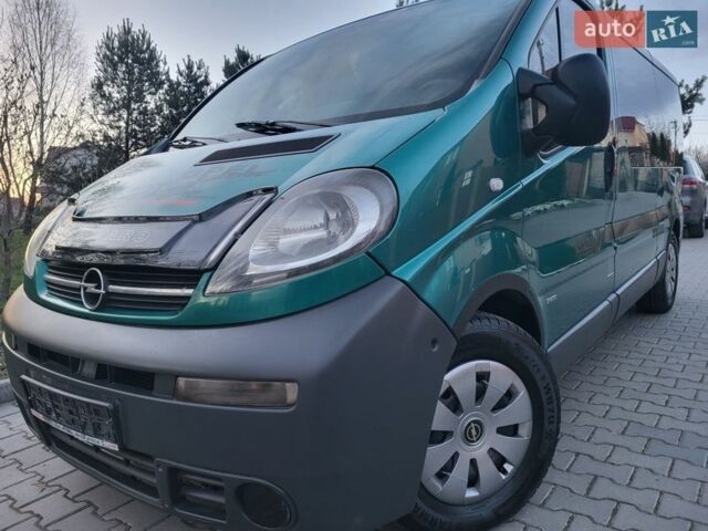 Зелений Опель Віваро, об'ємом двигуна 2.5 л та пробігом 286 тис. км за 8300 $, фото 1 на Automoto.ua