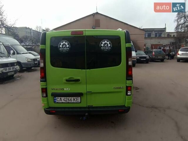 Зеленый Опель Виваро, объемом двигателя 1.6 л и пробегом 288 тыс. км за 14500 $, фото 1 на Automoto.ua