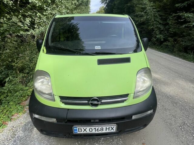 Зелений Опель Віваро, об'ємом двигуна 1.9 л та пробігом 469 тис. км за 5500 $, фото 1 на Automoto.ua