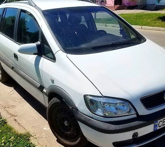 Белый Опель Зафира, объемом двигателя 2 л и пробегом 350 тыс. км за 3000 $, фото 1 на Automoto.ua